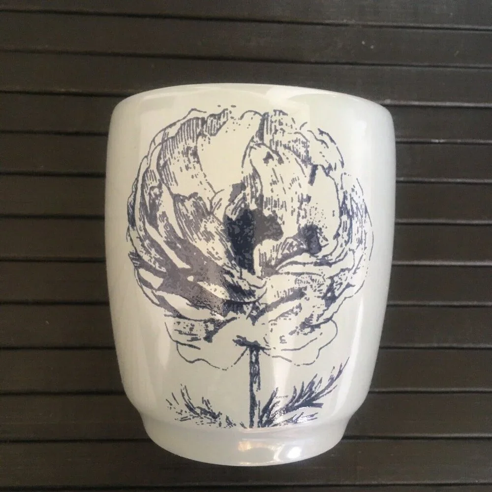 new Nine & Co. Navy Blue Botanicals CERAMIC Bathroom Soap Dispenser + Tumbler